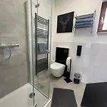 Charmantes Denkmalgeschuetztes Tiny House Am Rhein