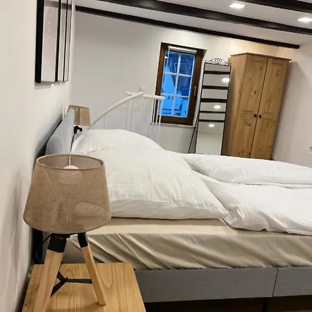 Charmantes Denkmalgeschuetztes Tiny House Am Rhein Rhens