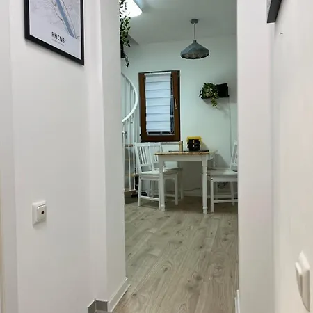 Chalet Charmantes Denkmalgeschütztes Tiny House Am Rhein Rhens