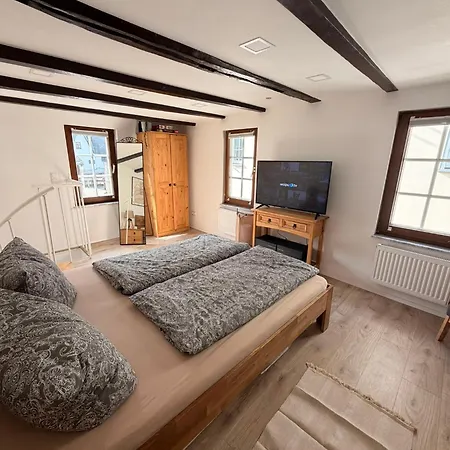 Chalet Charmantes Denkmalgeschütztes Tiny House Am Rhein